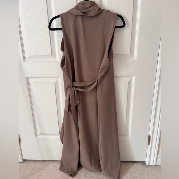 Grey flowy vest overcoat - Picture 2 of 2